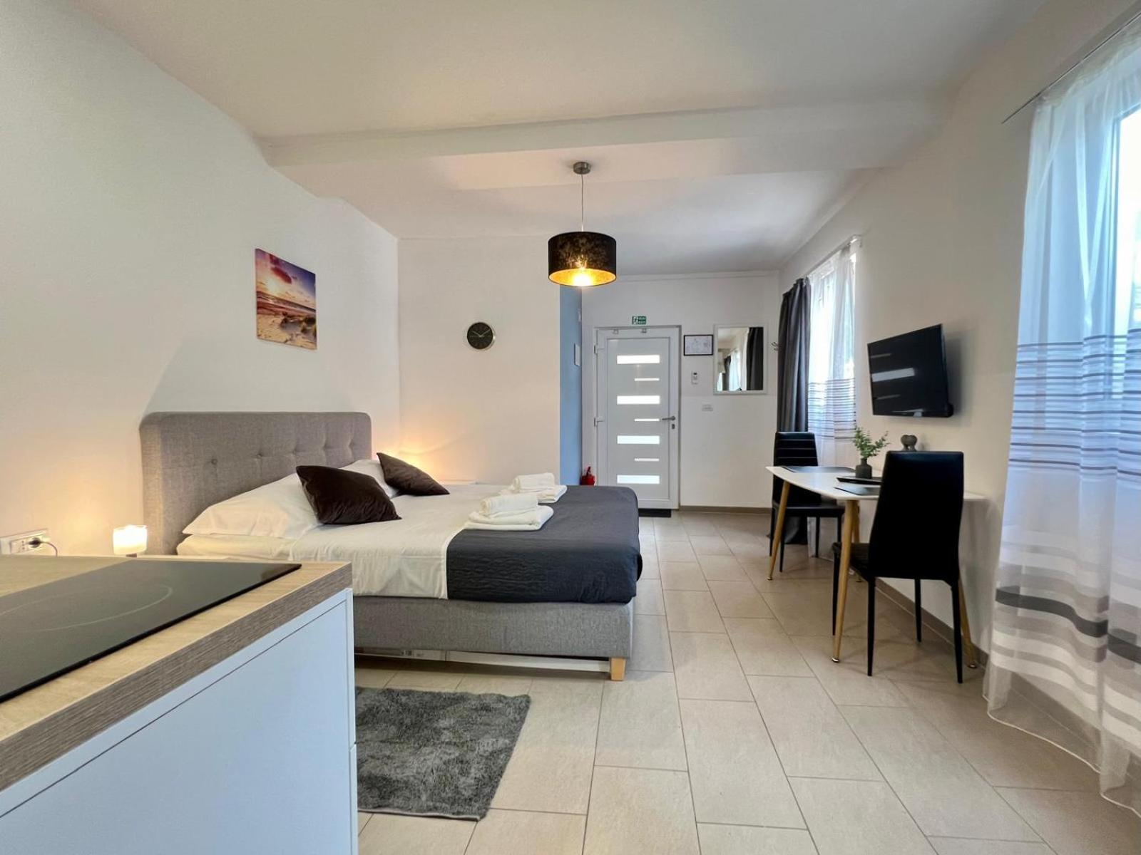 Azzurro Mare Apartment Pula Luaran gambar