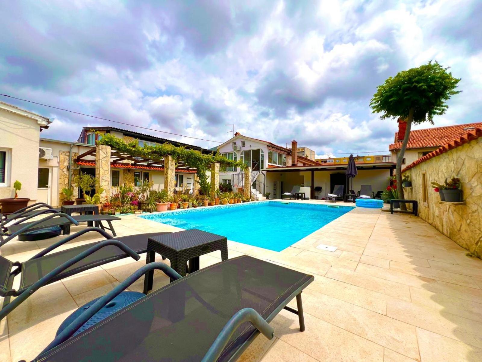 Azzurro Mare Apartment Pula Luaran gambar