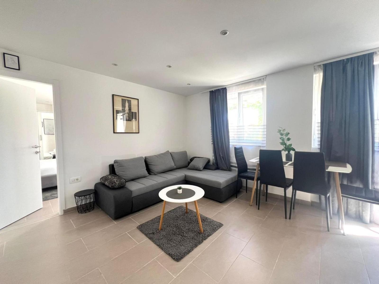 Azzurro Mare Apartment Pula Luaran gambar