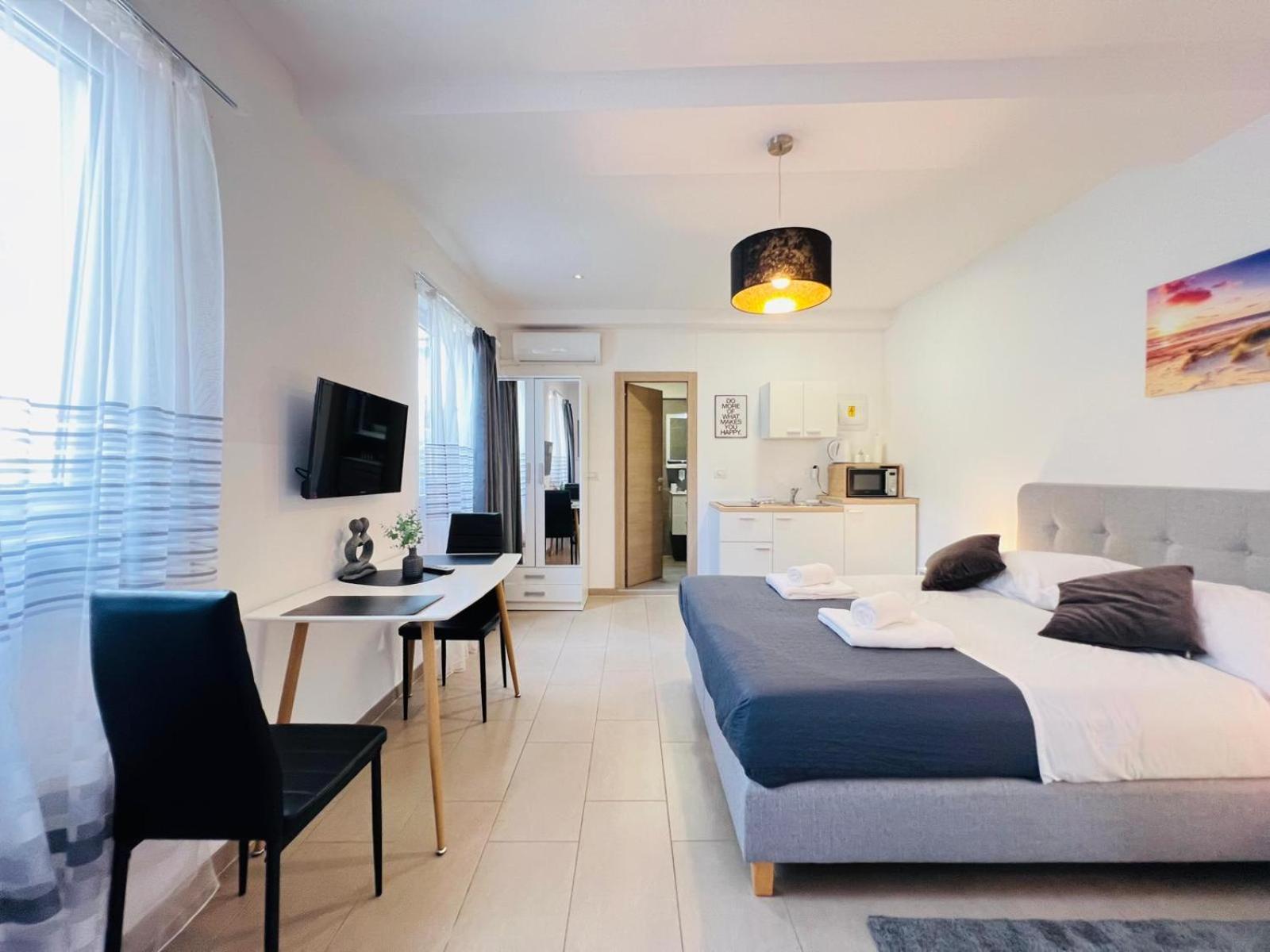 Azzurro Mare Apartment Pula Luaran gambar