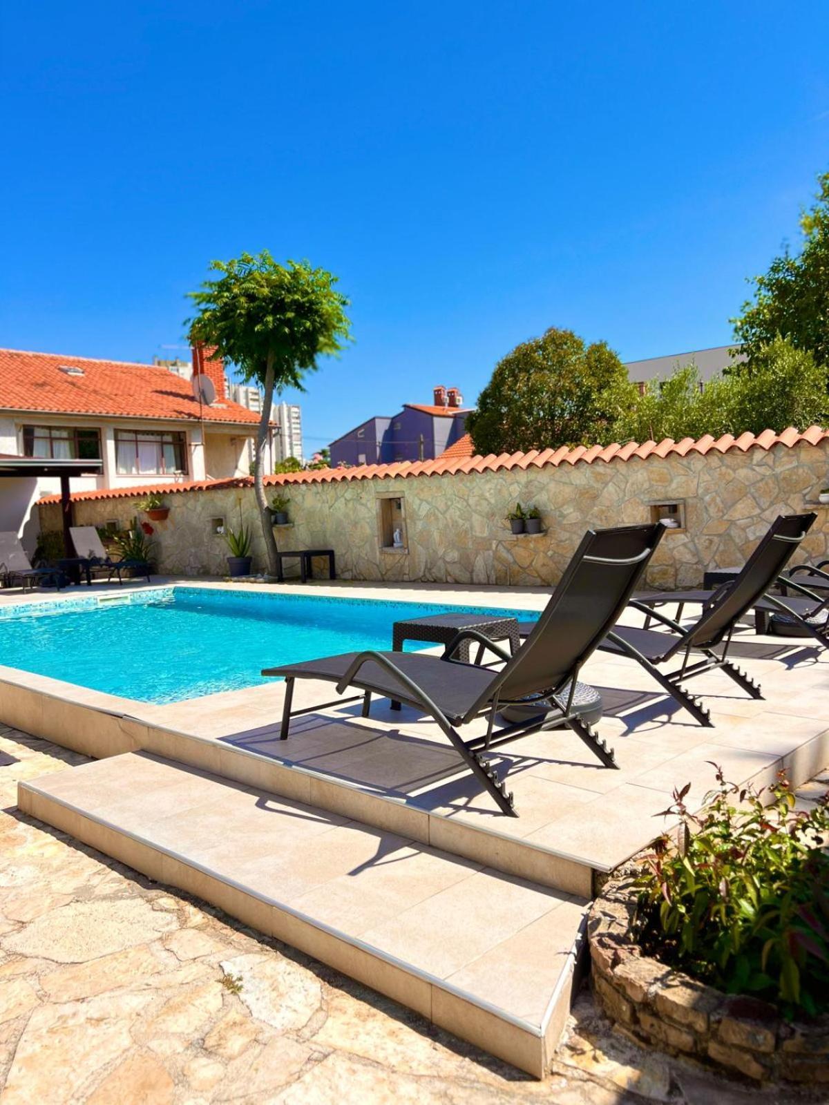 Azzurro Mare Apartment Pula Luaran gambar