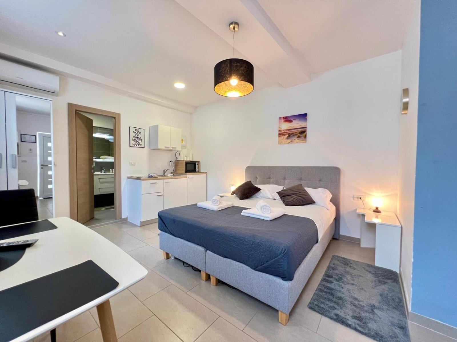 Azzurro Mare Apartment Pula Luaran gambar